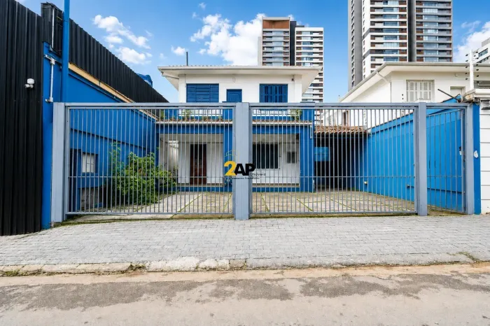 Excelente oportunidade de locação: Ponto Comercial de 300m² com 4 vagas de garagem no Broo