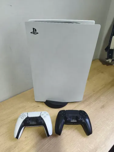 Playstation 5 Fat + 2 controles