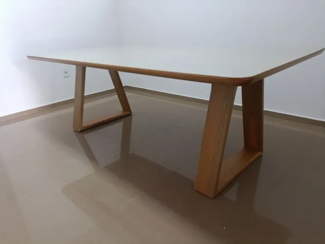 Mesa de jantar para 8 cadeiras 220x110