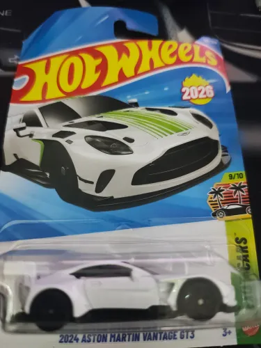 Hotwheels 2024 Aston Martin Vantage GT3 Branco