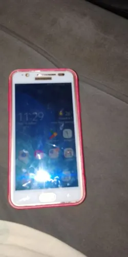 Vendo J7 vai com capinha e película 