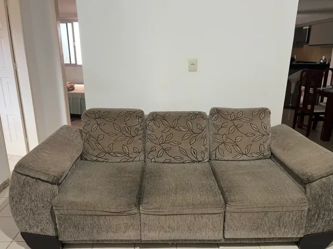 Vende-se sofá 2 e 3 lugares