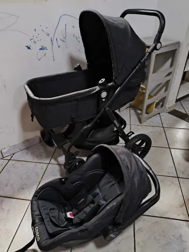 Kit carrinho Moisés e bebê conforto Cosco
