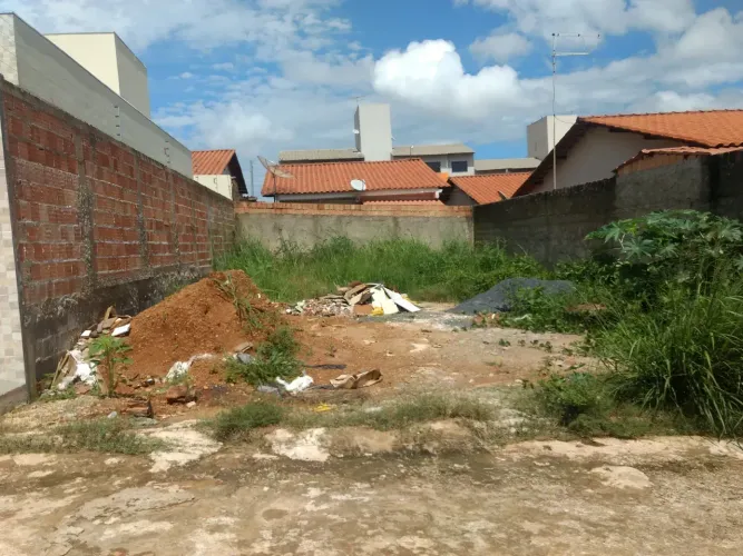 Lote 300m² Jardim Oriente Valparaiso Escriturado no Asfalto