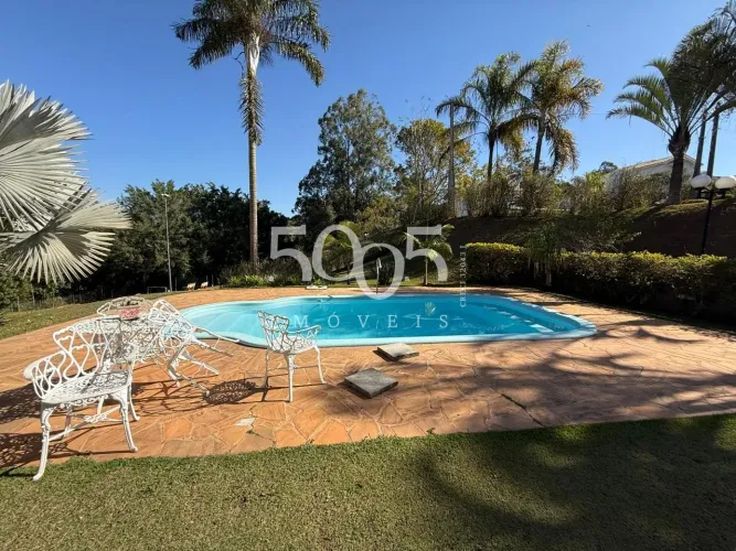 Casa para venda no Condomínio Terras di Leonardi, com 2.070m² de terreno e mobiliada