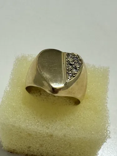 ANEL OURO 18k MACIÇO-6,2 g- C/6 BRILHANTES- UNISSEX