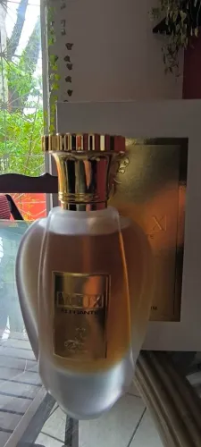 Perfume Paris Corner Voux Elegante, inspirado no Xerjoff Naxos