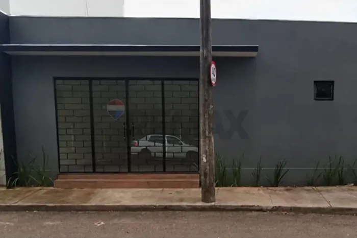 Sala Comercial em Lins, SP - Localização Estratégica