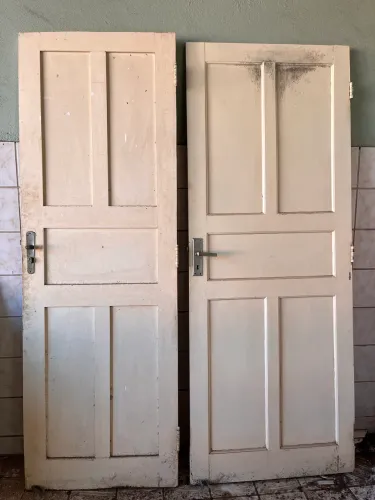 Vendo 2 Portas 50 reais cada