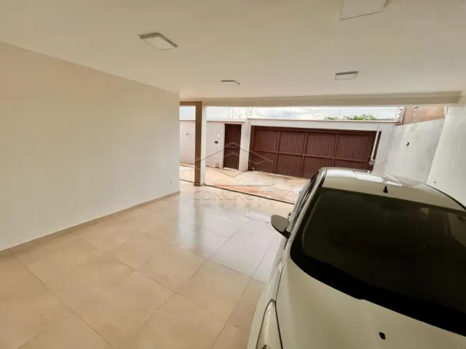 Casa Padrão em Lençóis Paulista
