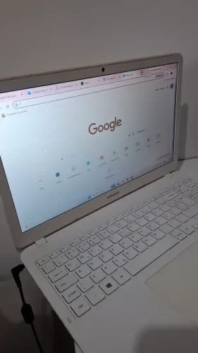 Notebook Samsung Essentials