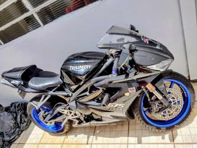 Daytona 675 impecável