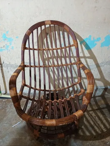 Vende se cadeira