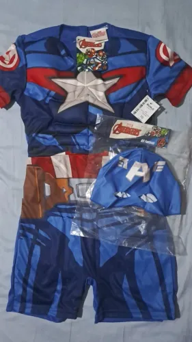 Kit fantasia "Capitão América" (inclui máscara), tamanho 10, NOVA, com etiqueta.