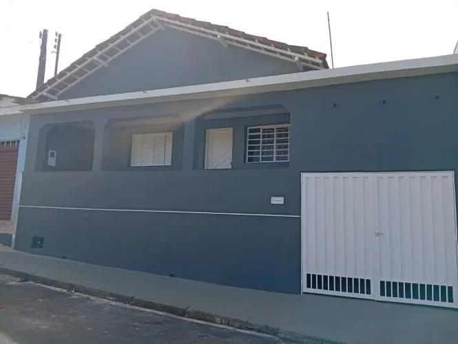 Casa à Venda - Vila Vieira, Itapira