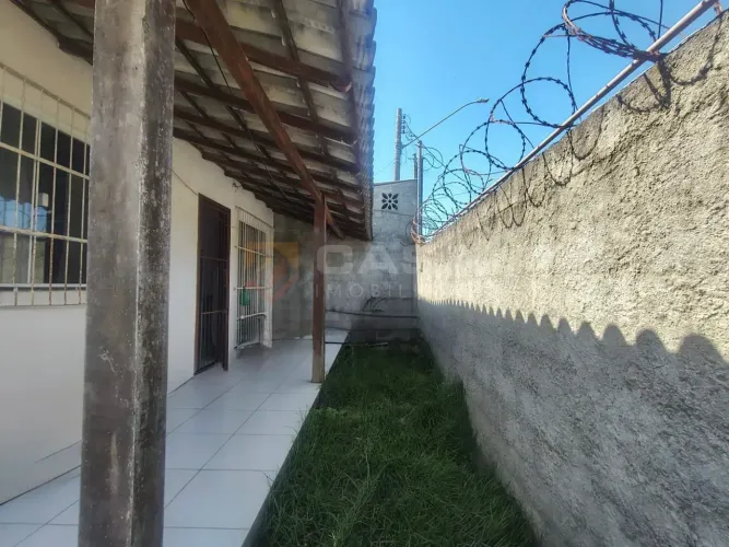CASA LINEAR COM 2 QUARTOS SÃO FRANCICO JACARAÍPE - Perto da Praia