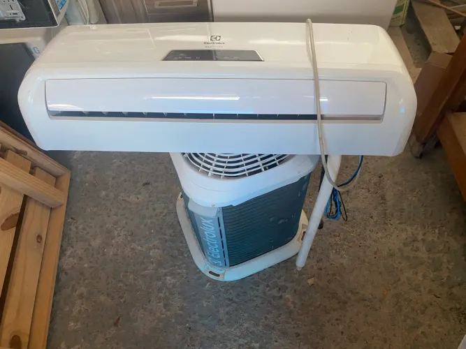 Ar condicionado ELECTROLUX 9.000 220v 