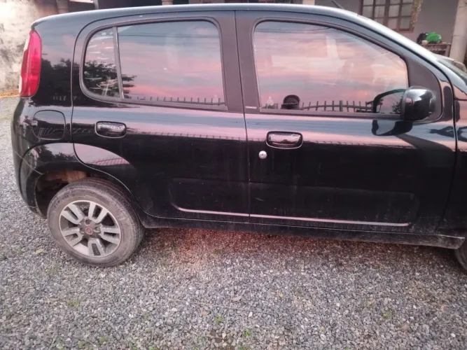 Fiat Uno Economy 1.4 EVO Fire Flex 8V 4P 2013