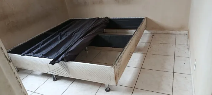 Base de cama de casal 