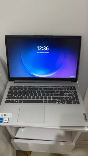 Notebook Lenovo ideapad 1 15iau7 i7