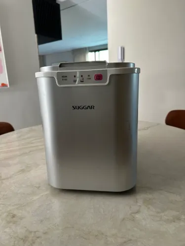 Máquina de Gelo Suggar