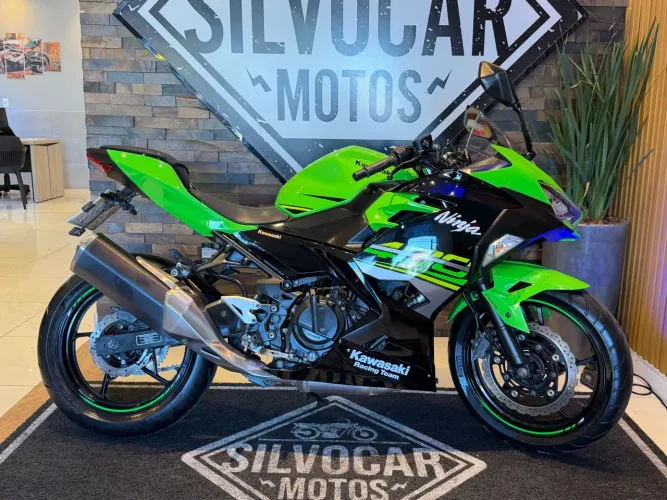 Kawasaki Ninja 400 - R$ 27.500,00