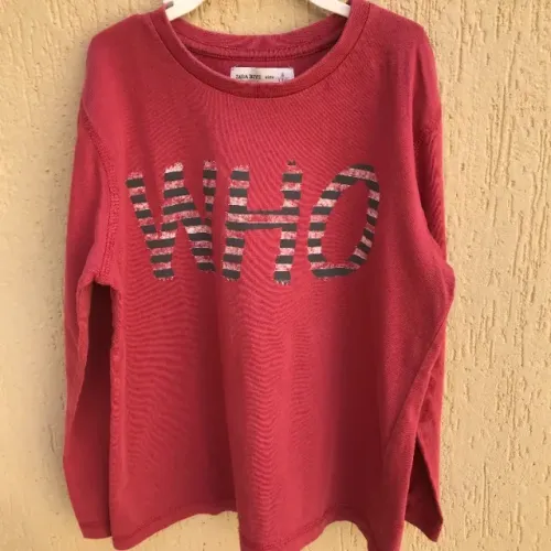 Blusa Who Vermelha da Marca Zara Boys Manga Longa