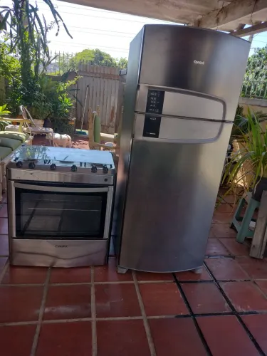 Vendo Geladeira dúplex Frost Free inox 1 ano de uso
