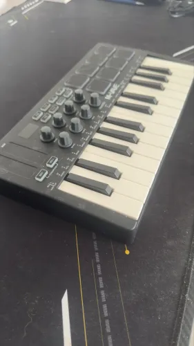 Controlador Mid Teclado Smk-25 Midi M-vave Recarregável Full
