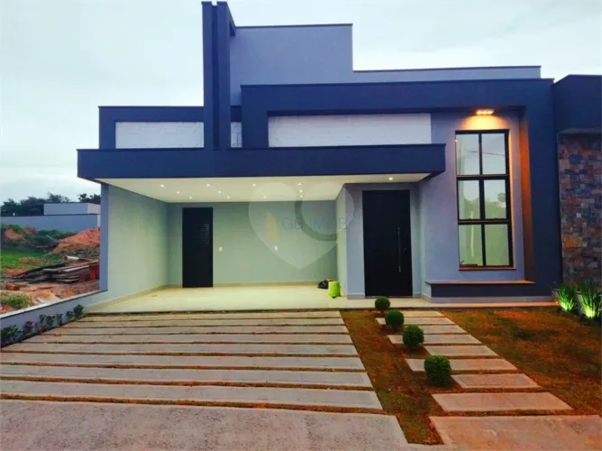 Casa à venda com 3 quartos, sendo 1 suíte, no condomínio Mantova, Indaiatuba - SP