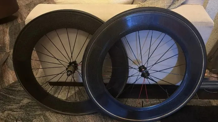 Conjunto de Rodas de Carbono Novatec 82mm