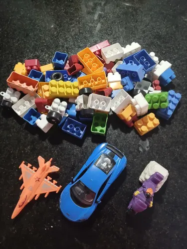 Kit brinquedos Carrinho Fricção Moto Batman aviaozinho lego