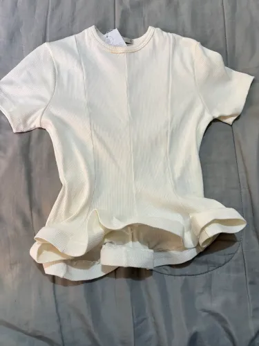 Blusa peplum nova