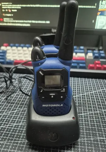 Motorola Walkie Talkie K7GMCBBJ funcionando