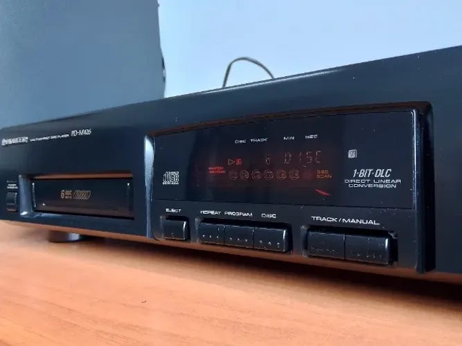 CD Pioneer PDM-426 (6 CD's conserto)