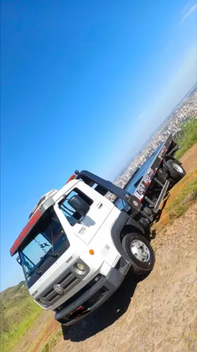 Caminhão reboque VW 10.160 2015