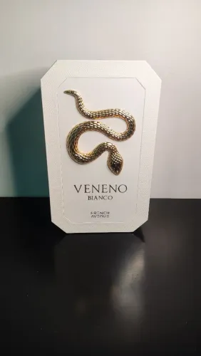 Perfume feminino Veneno Blanco