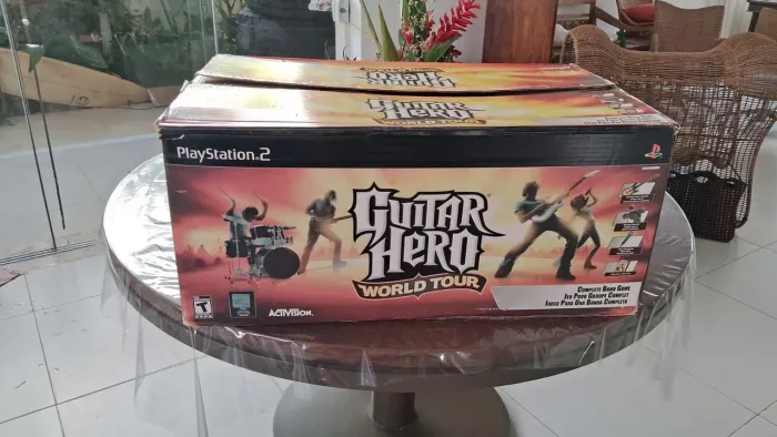 Bundle Guittar Hero World Tour PS2