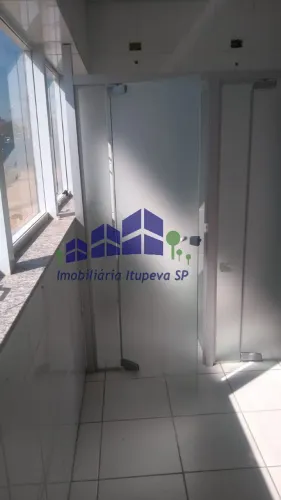 Galpão Industrial para locação em Jundiaí-SP - 2 salas, 2 banheiros, 3.290m² - Bairro Lote