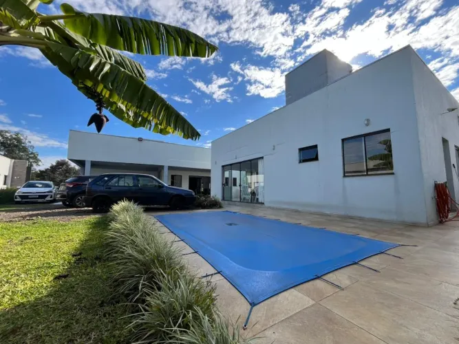 Casa no Espelho das Águas