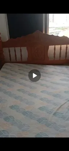 Vende-se cama casal cerejeira com colchão