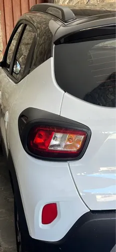 moldura da lanterna traseira Kwid