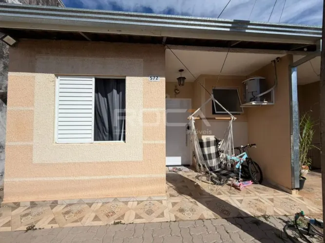 Casa Padrão à Venda no Bairro Moradas 1 em São Carlos - Conforto e Praticidade