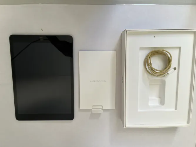 Título: iPad 9ª Geração 64GB Cinza Espacial Seminovo - OLX Pay - Faço Troca e Parcelo 18x