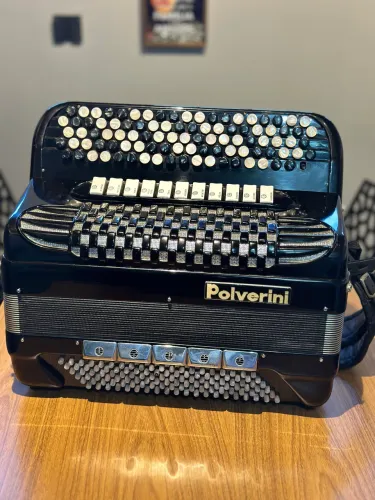 Acordeon cromático italiano Polverini 