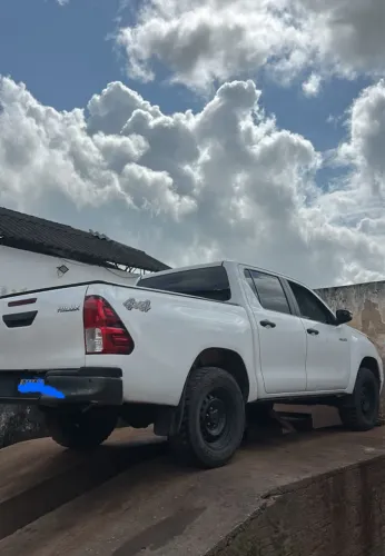 Toyota Hilux CD 4X4 2.8 Diesel Mec. 2021