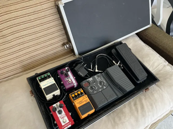 Vendo Kit de Pedais para Guitarra