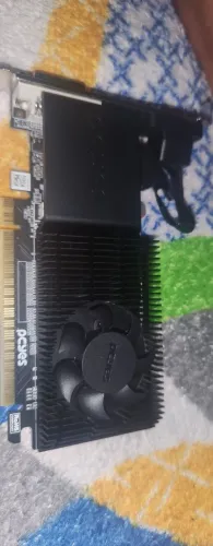 Placa de vídeo Nvidia gt210 