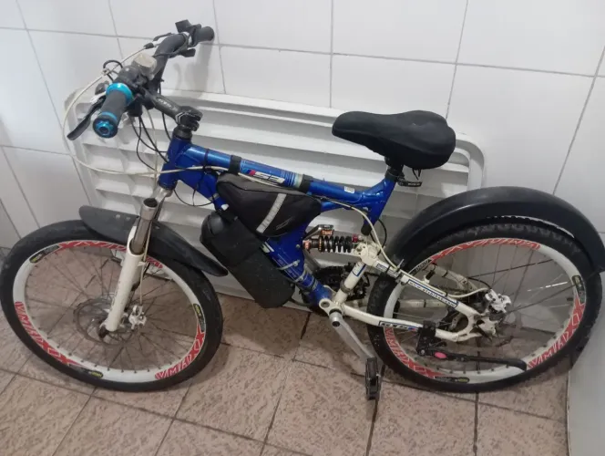 Bicicleta elétrica aro 26 freios hidráulico aceita console Ps5 mas volta 