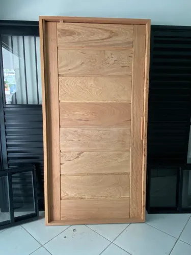 PORTA DE MADEIRA PIVOTANTE 2.16X1.06 - OFERTA INCRÍVEL
